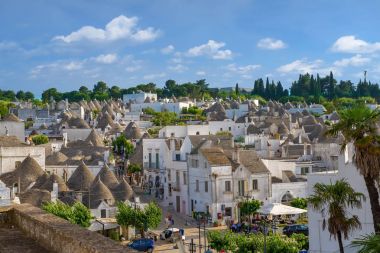 Alberobello Trulli kasaba in Puglia, İtalya