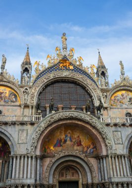 San Marco kilise kubbe cephe