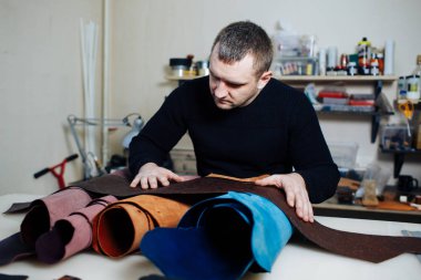 Master deri ürünleri, kaliteli deri ile çalışma