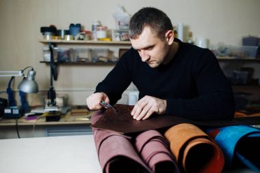 Master deri ürünleri, kaliteli deri ile çalışma