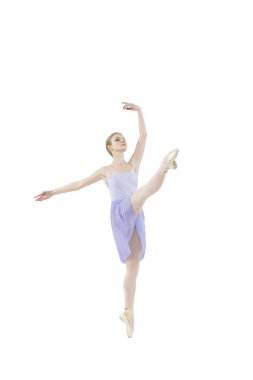 Bale karmaşık dans elemanları gerçekleştirir