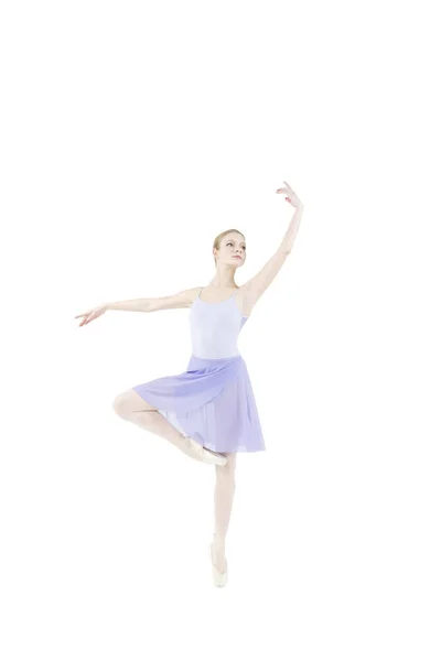 Ballet realiza complejos elementos de danza — Foto de Stock
