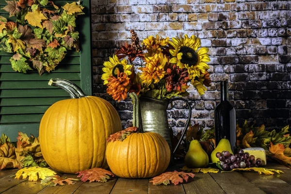 Calabaza y vino —  Fotos de Stock