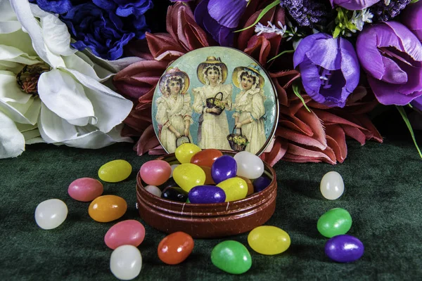 Vintage Viktorianischen Dose Mit Gelee Bohnen Gefüllt Und Deckel Mit — Stockfoto