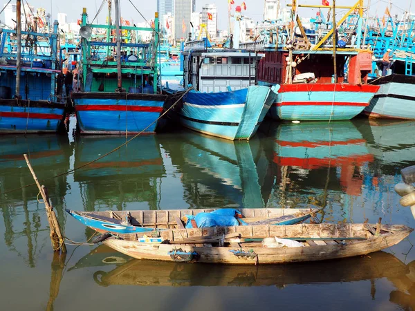 Barcos de pesca em Da Nang — Fotografia de Stock