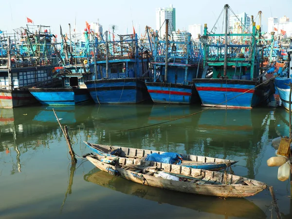 Fischerboote in da nang — Stockfoto