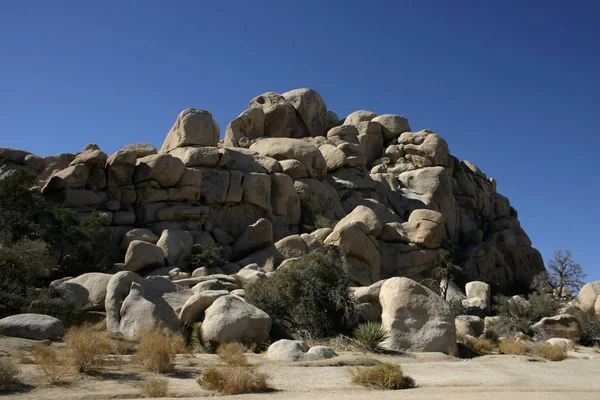 Taş cliff çöl, Kaliforniya, ABD. 
