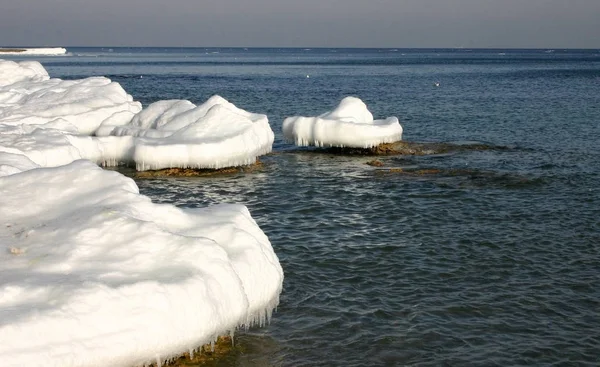 Mar Congelado Golfo Odesa Mar Negro Hielo Sobre Rocas Costeras — Foto de Stock