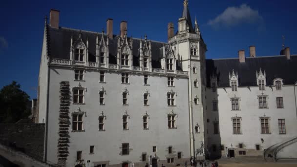 Франция Нантес Сентябрь 2017 Замок Chateau Des Ducs Bretagne Виден — стоковое видео