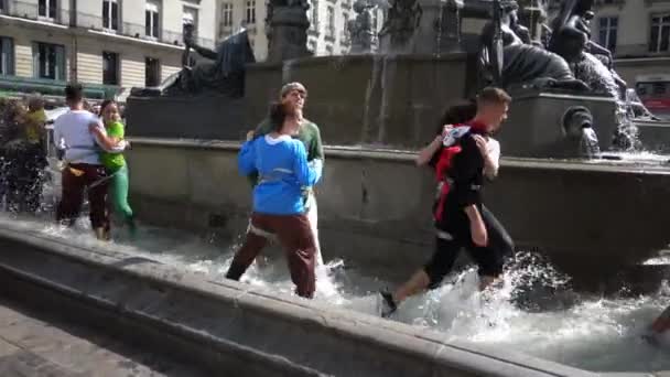 Nantes Francja Września 2017 Fontanna Centrum Nantes Francji Flash Mob — Wideo stockowe