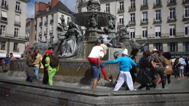Nantes Francie Září 2017 Kašna Centru Nantes Francii Flash Mob — Stock video