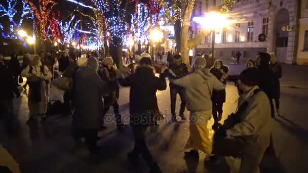 Ucrania Odessa Diciembre 2017 Personas Del Movimiento Hare Krishna Bailando — Vídeo de stock