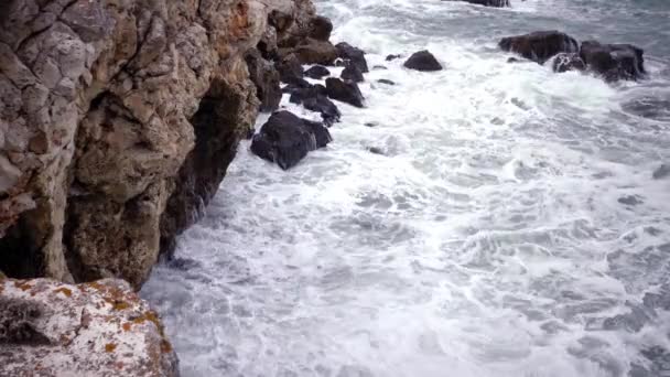 Storm Zee Zwarte Zee Stenen Kust Bulgarije Buurt Van Het — Stockvideo