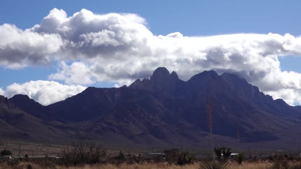 Chmury Piorunów Nad Górą Pomniku Narodowym Białych Piasków Nowym Meksyku — Wideo stockowe