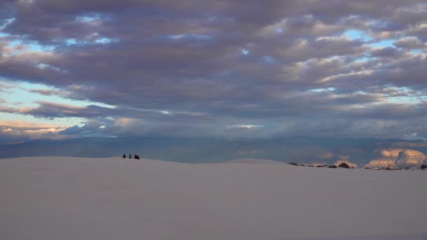 傍晚时分 白沙国家纪念馆的沙丘上 乌云密布 新墨西哥州Usa — 图库视频影像