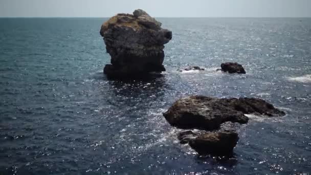 Zwarte Zee Steenkust Bulgarije Bij Het Dorp Tyulenovo — Stockvideo