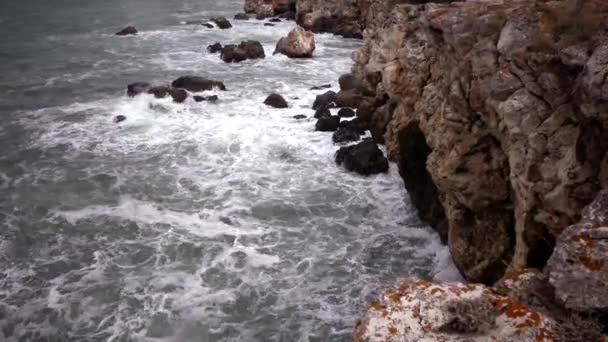 Storm Black Sea Waves Breaking Coastal Cliffs Village Tulenovo Bulgaria — Stock Video