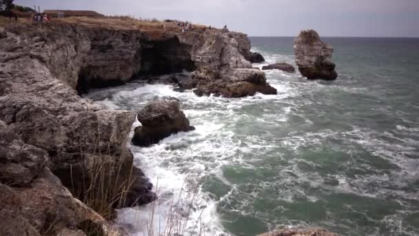 Storm Zwarte Zee Golven Breken Kust Kliffen Buurt Van Het — Stockvideo