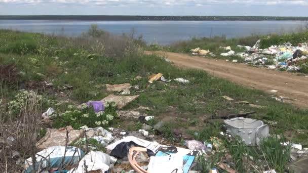 Des Tas Déchets Plastiques Sur Rivage Réservoir Pollution Environnement Écologie — Video