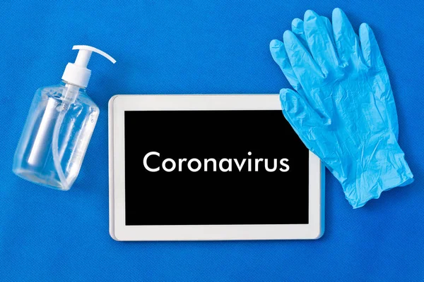 Tablet Productos Higiene Desinfectante Guantes Goma Con Inscripción Coronavirus Concepto — Foto de Stock