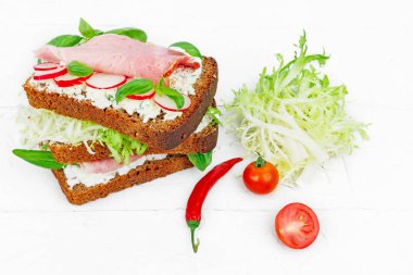 Çok katmanlı smorrebrod