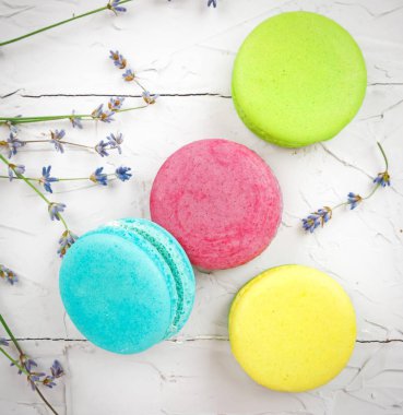 Lavanta ile macaroons