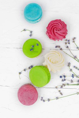 Lavanta ile macaroons