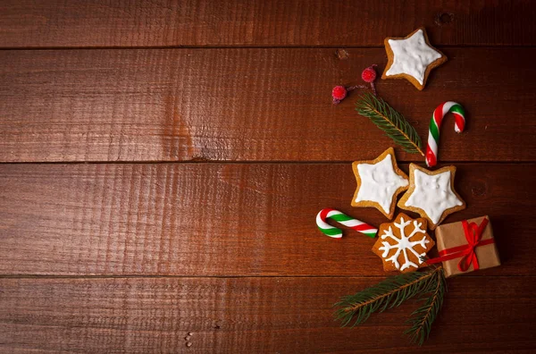 Christmas cookies with gift — Stock Photo, Image