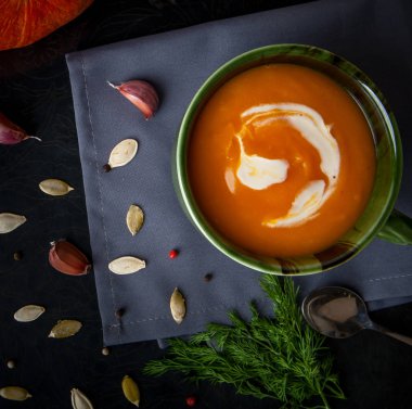 Balkabağı çorbası. Sağlıklı yemek