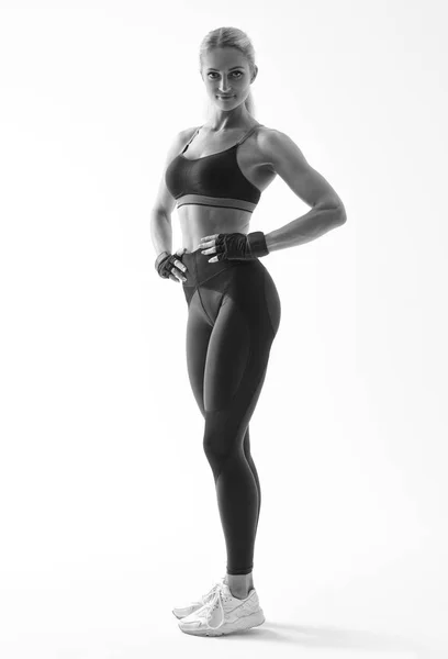 Kvinna fitnessutövaren — Stockfoto