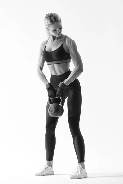 Жінка фітнес-тренування — стокове фото