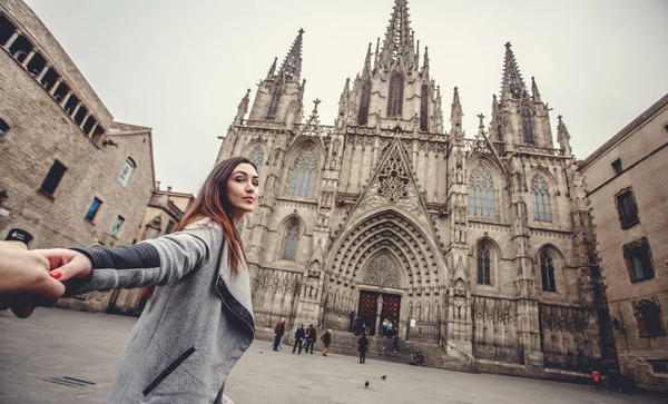 Aşık çift Katedrali Holy Cross ve Aziz Eulalia ellerimi. 