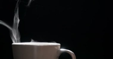 Sıcak su beyaz buhar