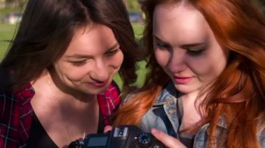 Kız başarılı fotoğraf seçin