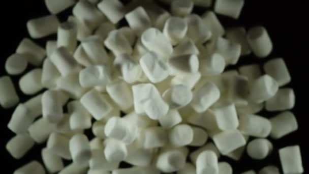 Volo Dei Marshmallow Gran Numero Marshmallow Leggeri Vola Nella Cornice — Video Stock