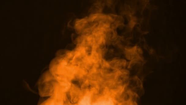 Powolny Ognisty Wicher Powolny Pionowy Przepływ Gorącej Pary Ognia Czarnym — Wideo stockowe