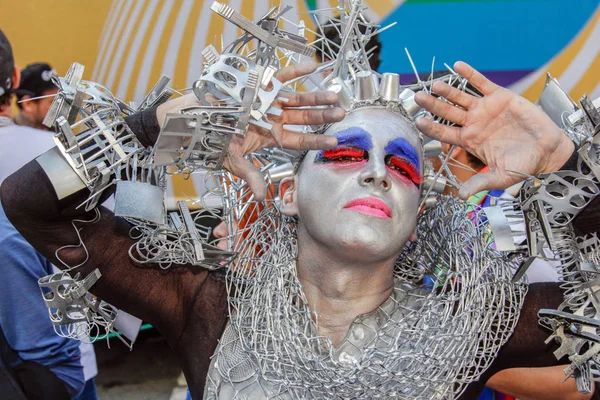 扮装皇后在同性恋骄傲游行骚圣保罗 21 — 图库照片