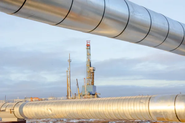 Kuzey sahada petrol çıkarımı.