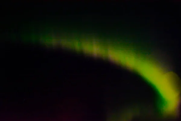 Auroras boreales en el cielo nocturno. — Foto de Stock