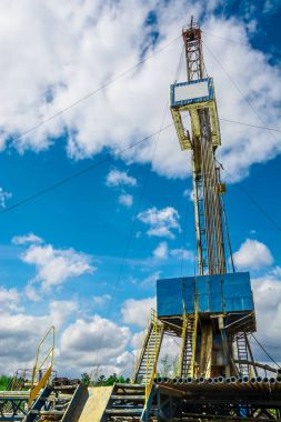 Petrol ve gaz kuyuları delme için teçhizat