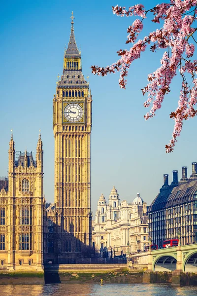 Big Ben In London At Spring — Stock Photo © Sborisov 145543907