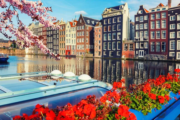 Amsterdam op voorjaar — Stockfoto