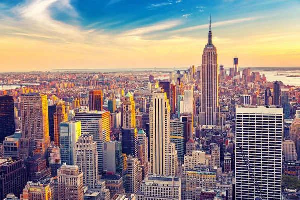 Vista aérea de Manhattan al atardecer — Foto de Stock