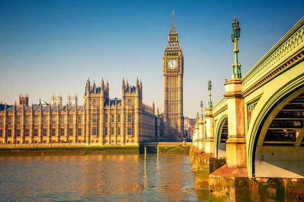 Big ben e casas do parlamento, Londres — Fotografia de Stock