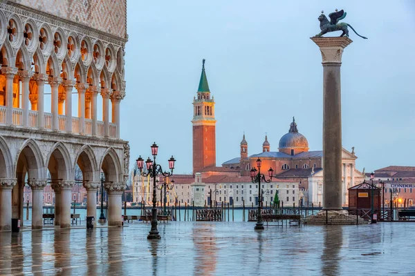 Piazza San Marco za soumraku, Benátky — Stock fotografie