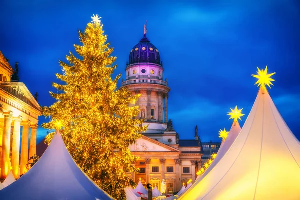 Rynek świąteczny w Berlinie — Zdjęcie stockowe