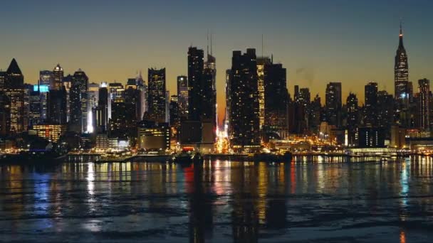 Scadenza dell'alba sullo skyline di Manhattan — Video Stock