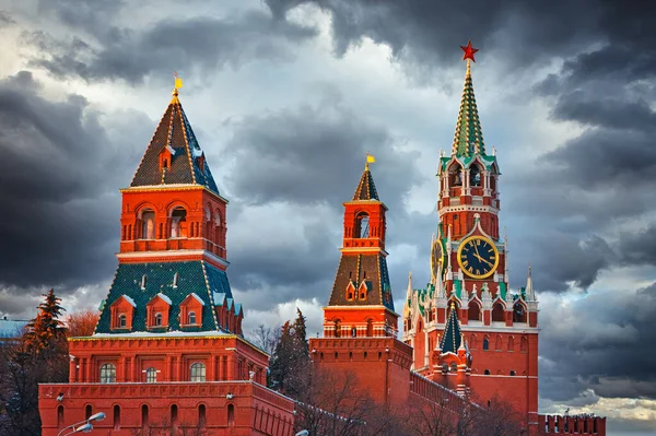 Moskva Kreml på stormig dag — Stockfoto