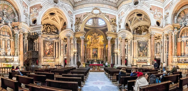 Koninklijke Kerk San Lorenzo in Turijn, Italië — Stockfoto