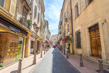 Sokak Görünümü'nde Antibes eski şehir, Fransa
